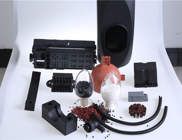 塑料注塑機(jī)的基本工序分為以下五點(diǎn)